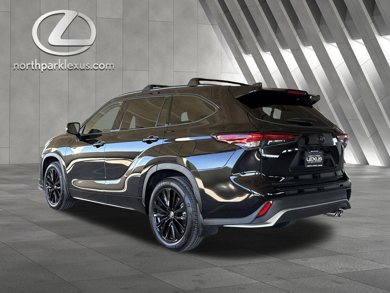 2025 Toyota Highlander XSE