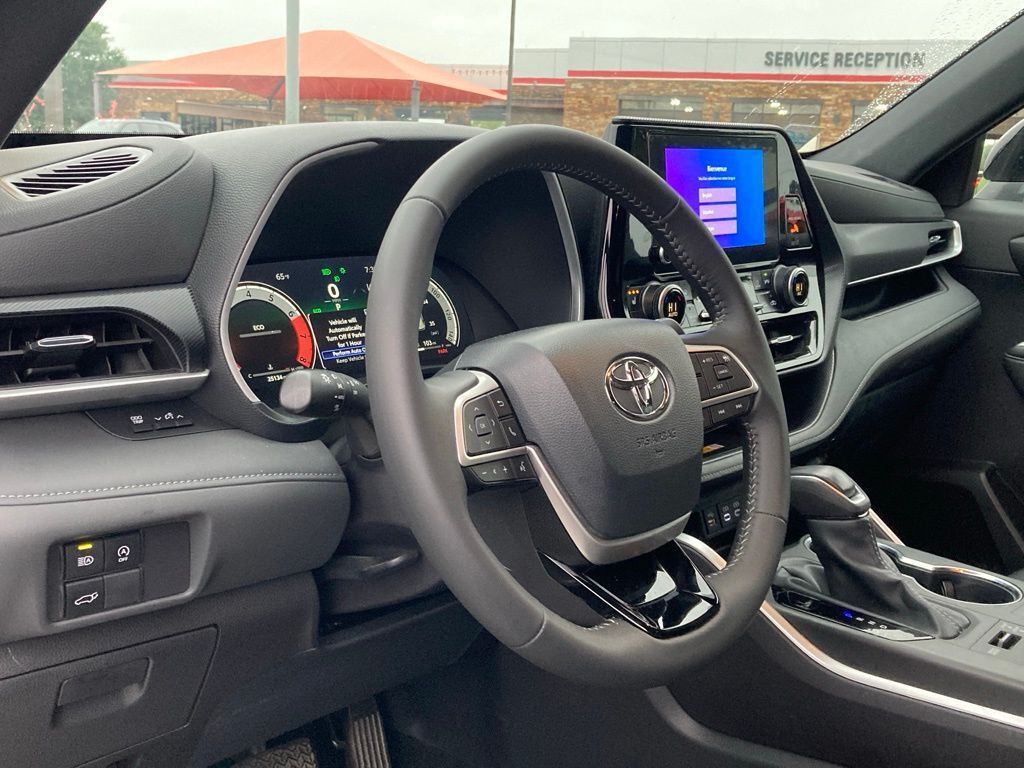 2025 Toyota Highlander XSE San Antonio TX