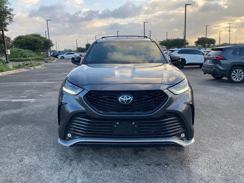 2025 Toyota Highlander XSE