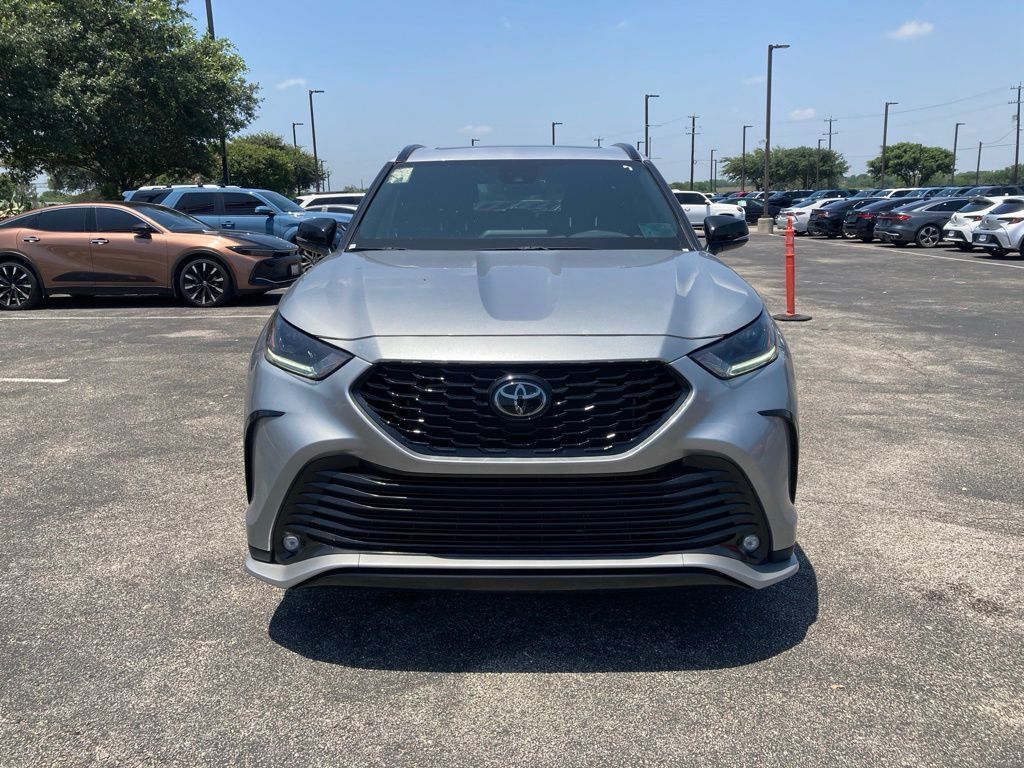 2025 Toyota Highlander XSE
