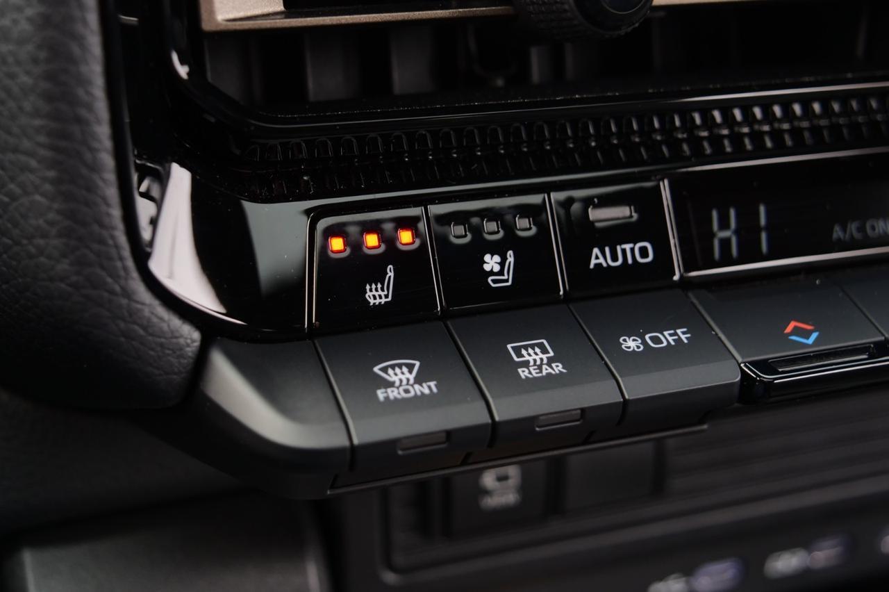 2025 Toyota Land Cruiser 4WD / Premium Package / Tire Upgrade / Cooled Seats! Lincolnton NC