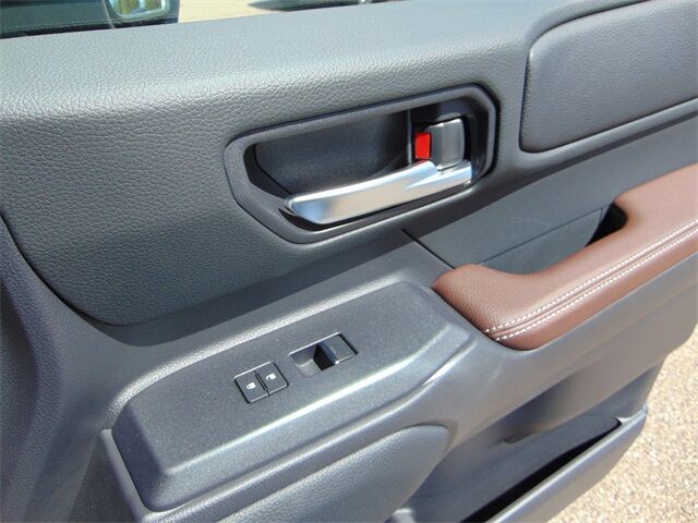 2025 Toyota Land Cruiser Base Santa Fe NM