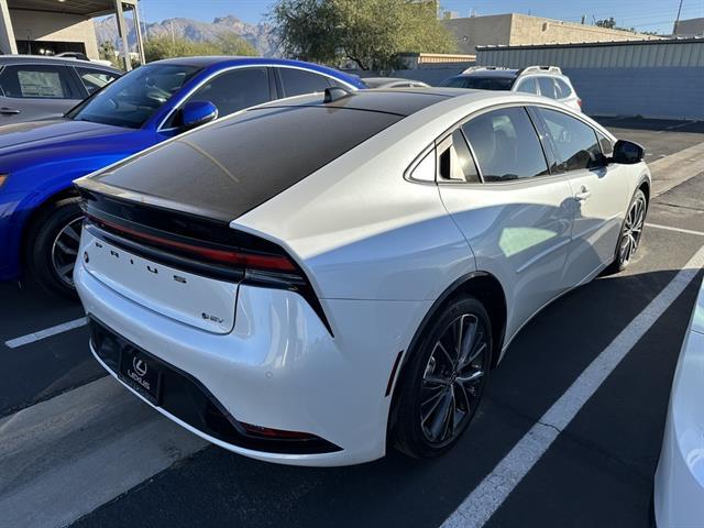 2025 Toyota Prius LE