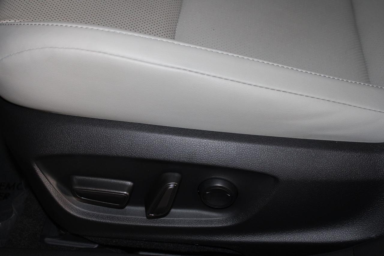 2025 Toyota Prius Limited Manassas VA
