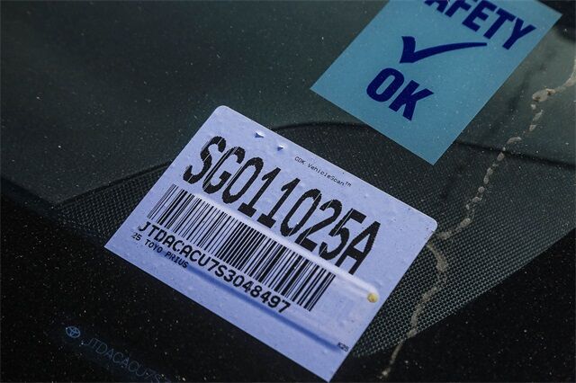 2025 Toyota Prius Plug-In Hybrid SE Glendale CA