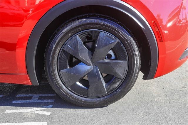 2025 Toyota Prius Plug-In Hybrid SE Glendale CA