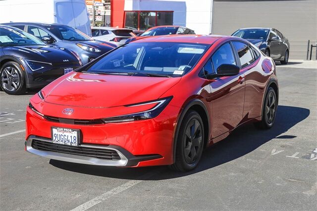 2025 Toyota Prius Plug-In Hybrid SE Glendale CA