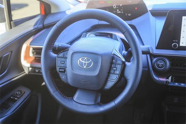 2025 Toyota Prius Plug-In Hybrid SE Glendale CA