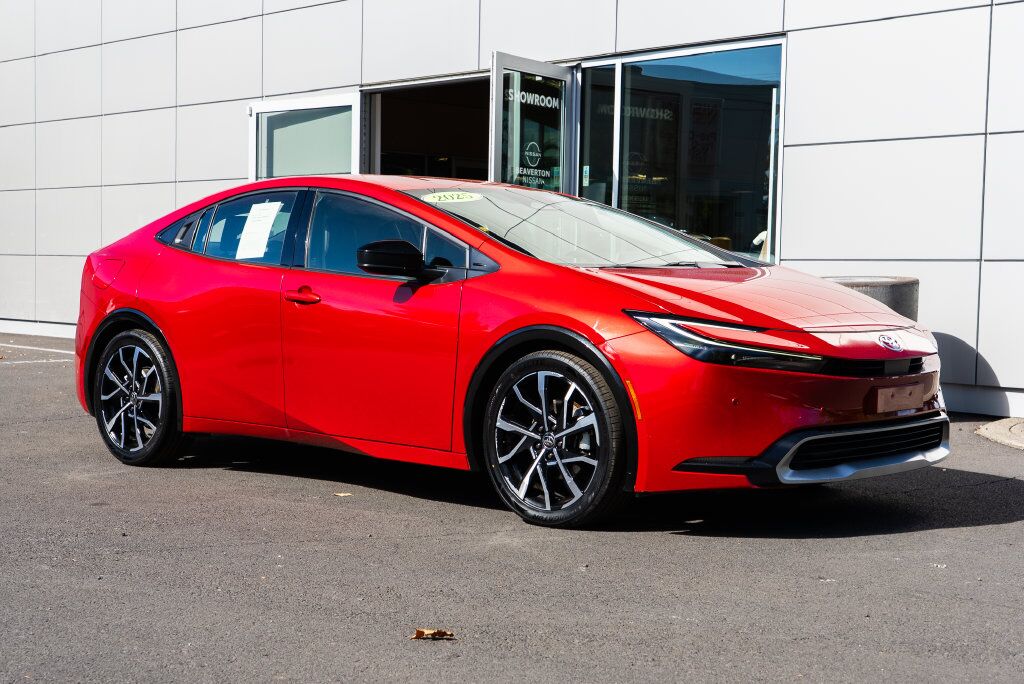 2025 Toyota Prius Plug-In Hybrid XSE