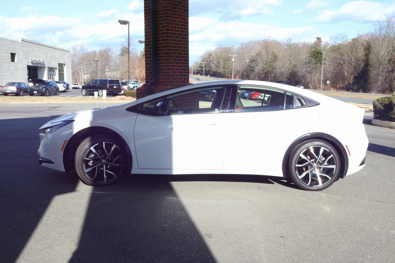 2025 Toyota Prius Plug-In Hybrid XSE Premium Fredericksburg VA
