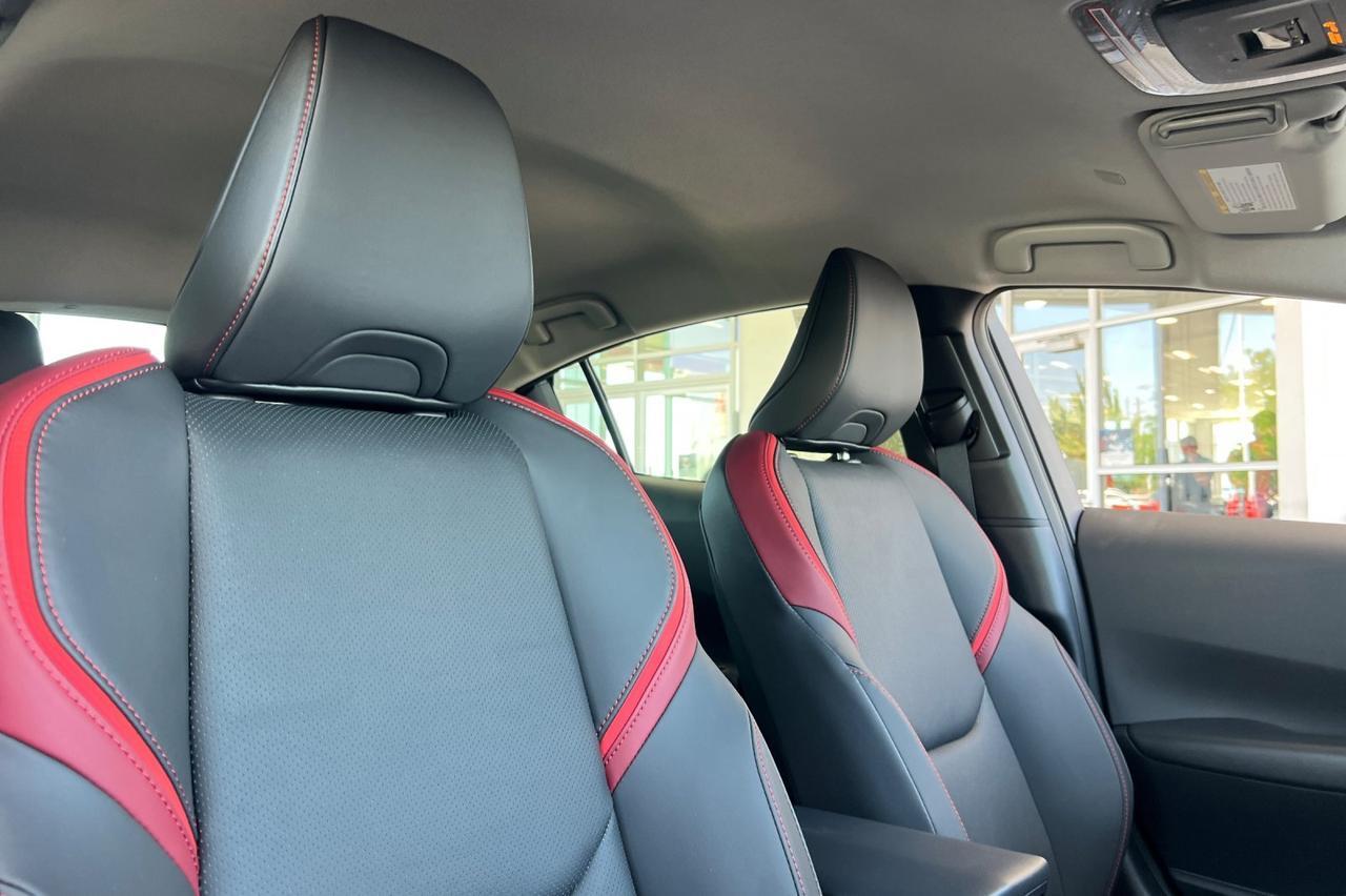 2025 Toyota Prius Plug-in Ontario OR