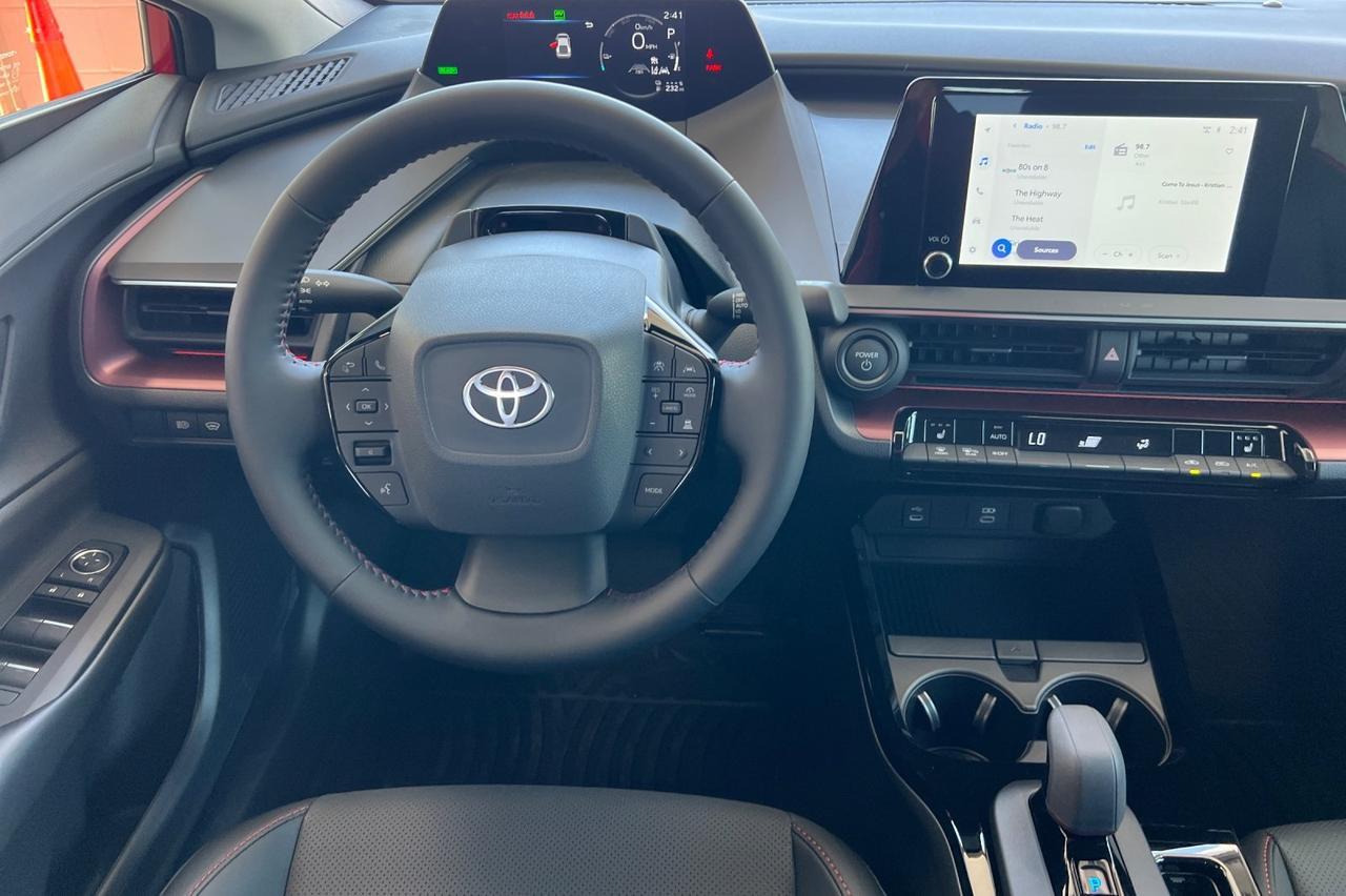 2025 Toyota Prius Plug-in Ontario OR