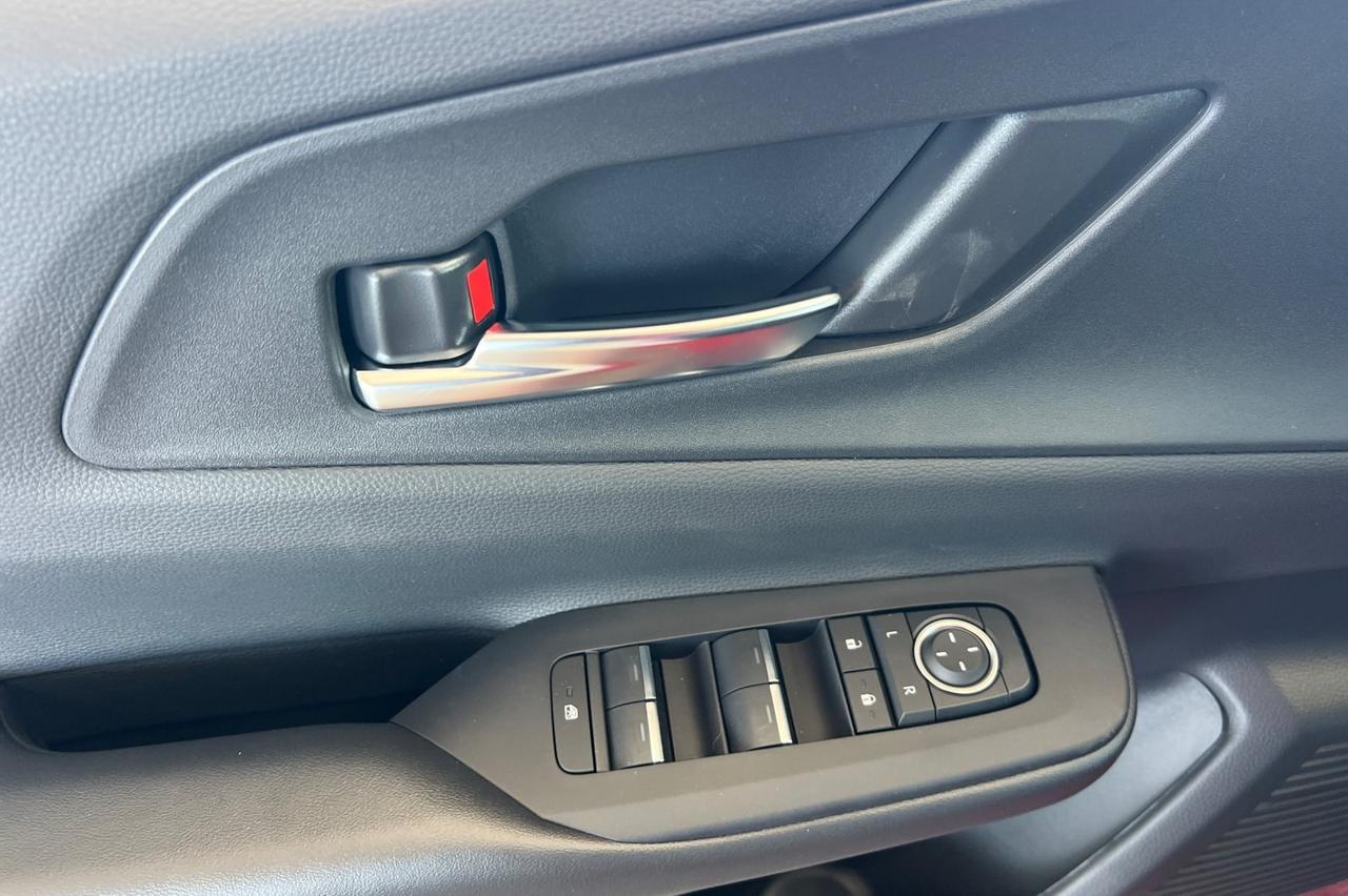 2025 Toyota Prius Plug-in Ontario OR
