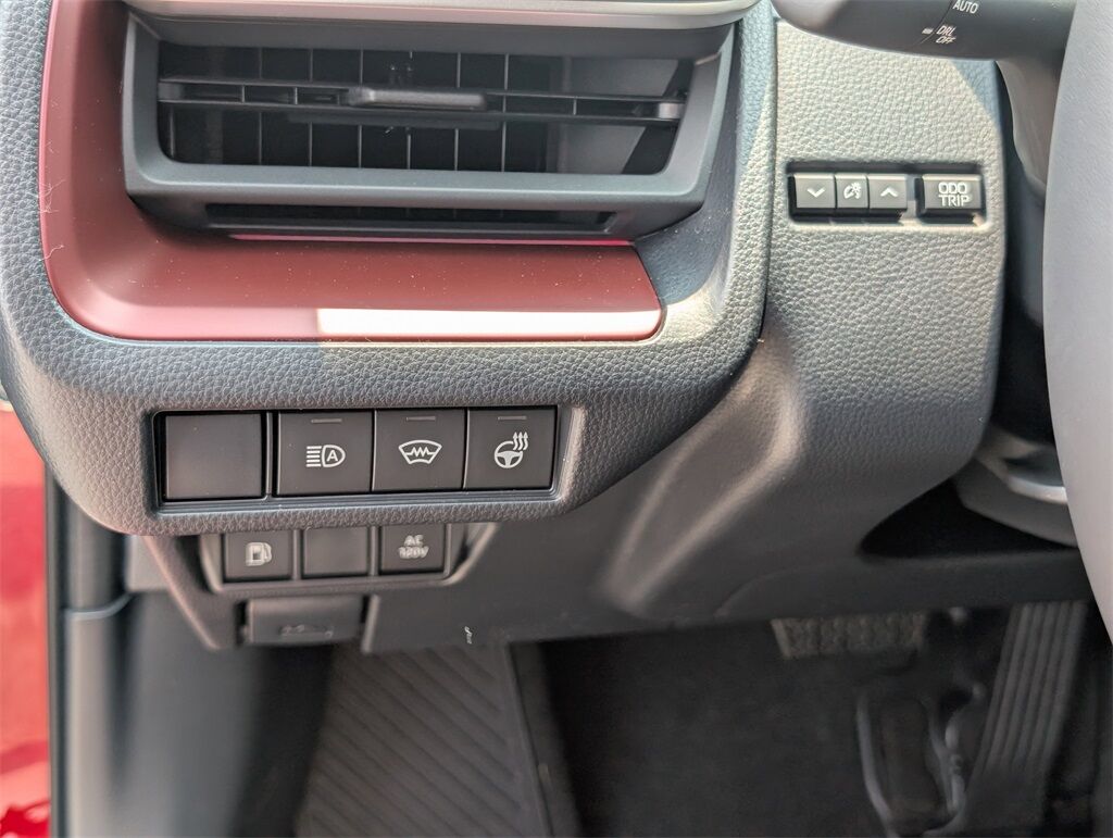 2025 Toyota Prius Plug-in