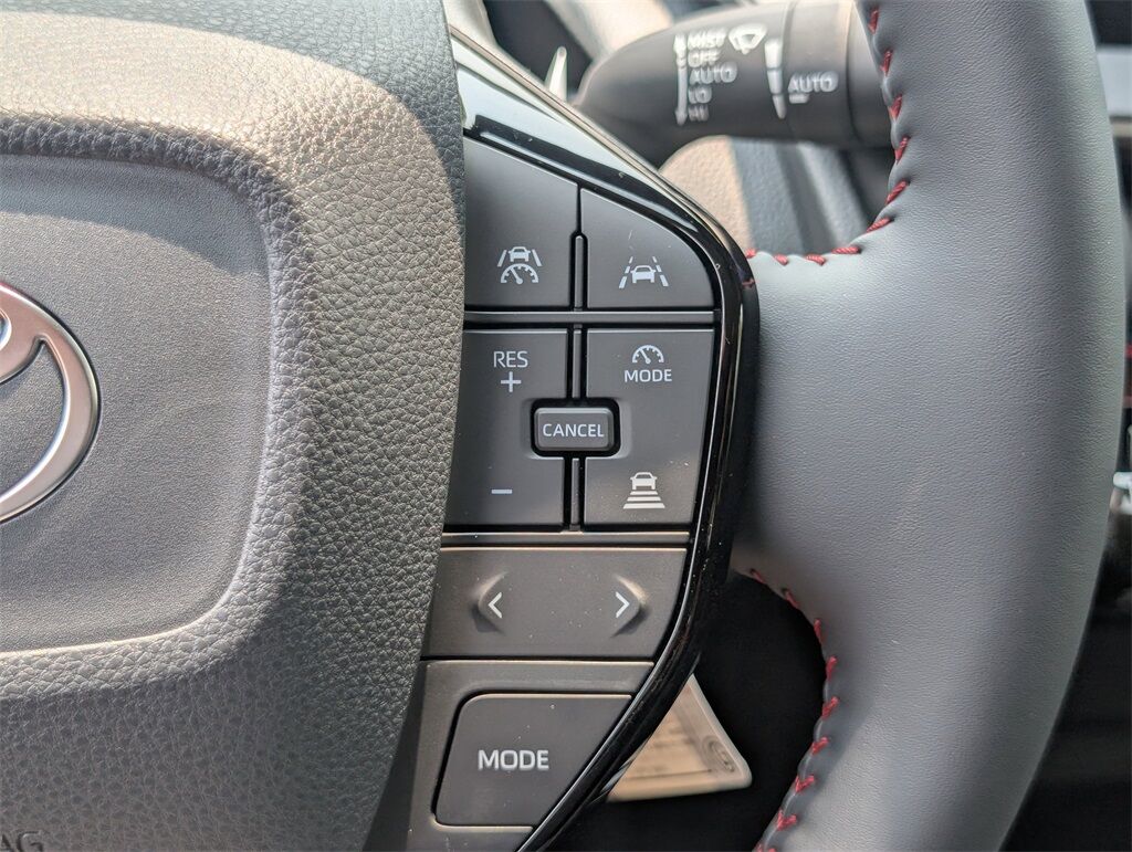 2025 Toyota Prius Plug-in