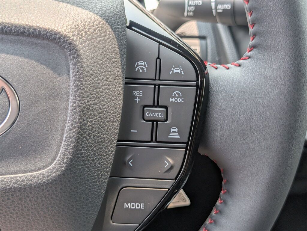2025 Toyota Prius Plug-in