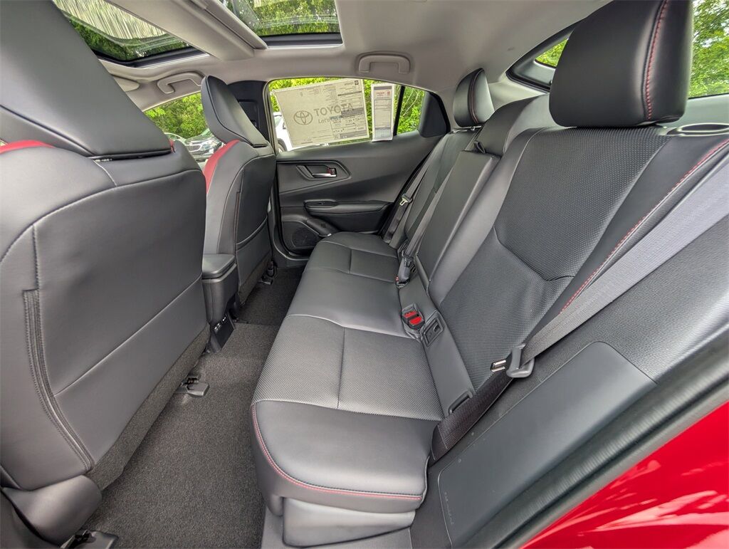 2025 Toyota Prius Plug-in