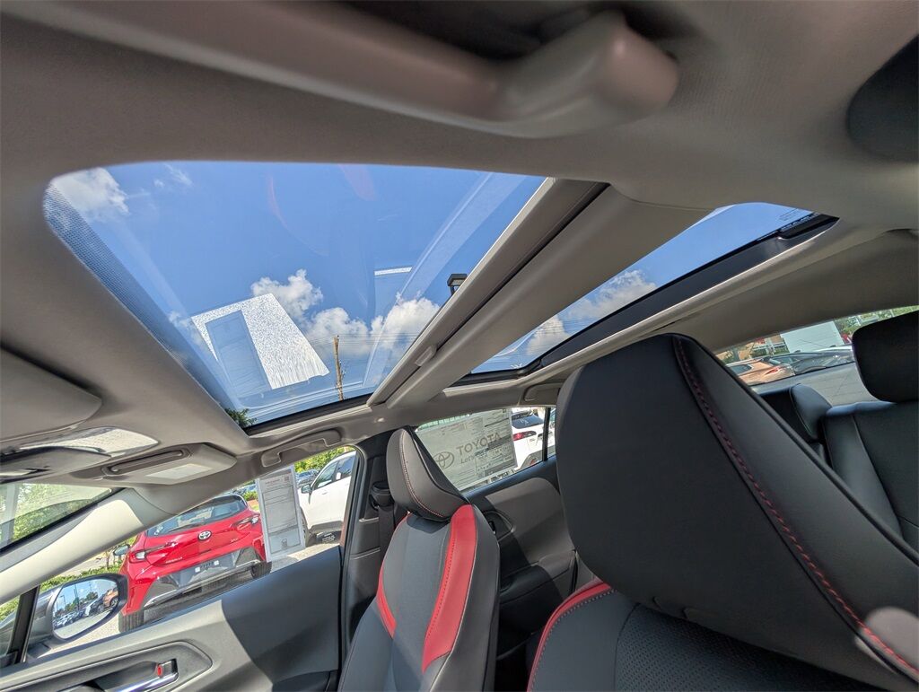 2025 Toyota Prius Plug-in