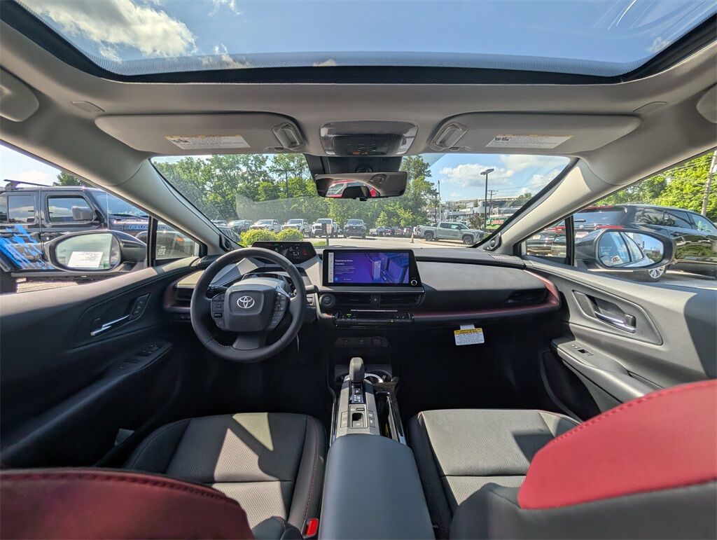 2025 Toyota Prius Plug-in