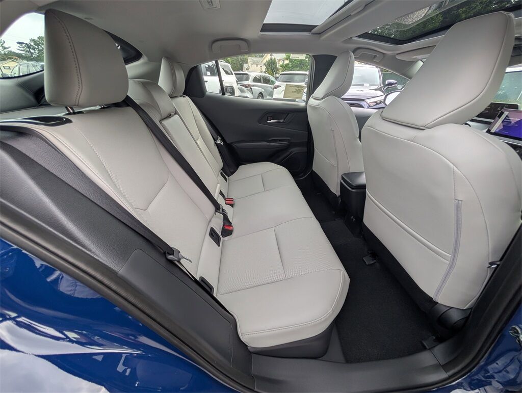 2025 Toyota Prius XLE