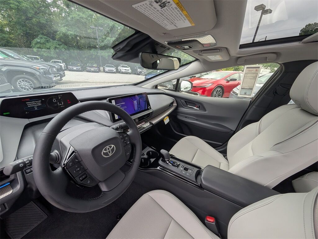 2025 Toyota Prius XLE