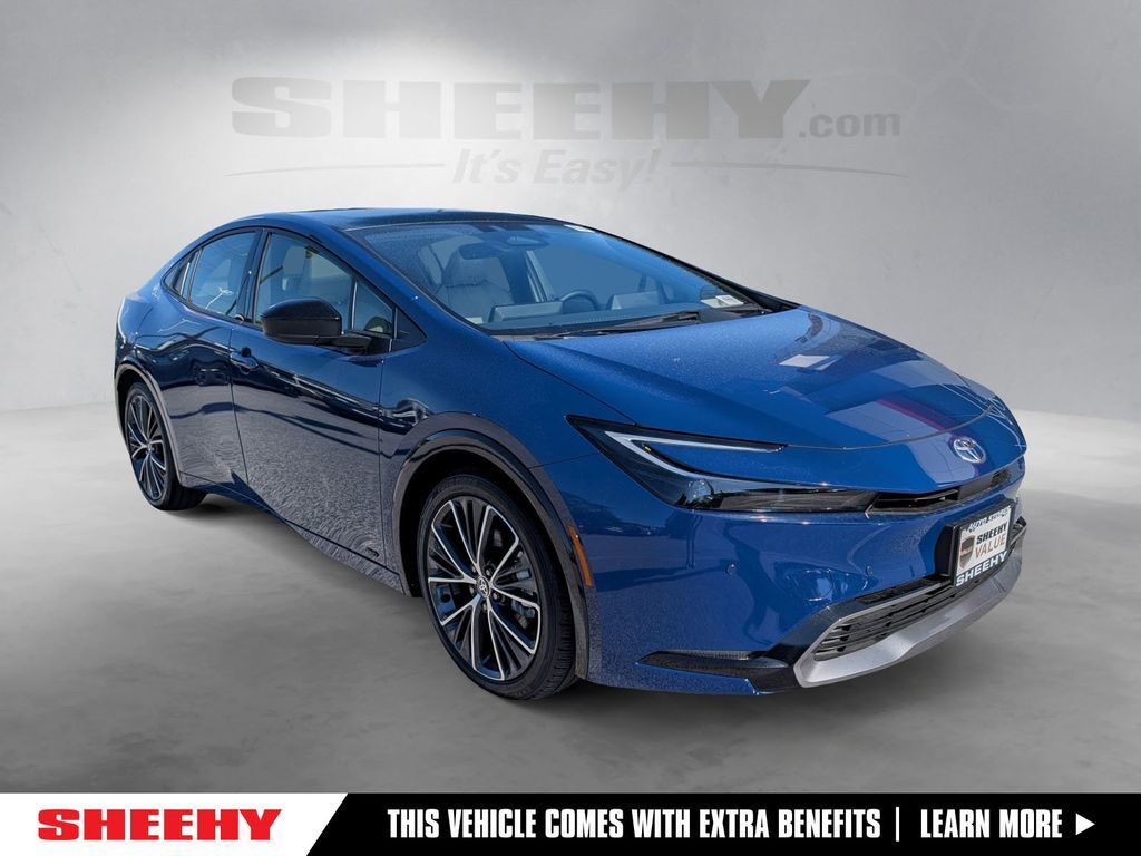 2025 Toyota Prius XLE