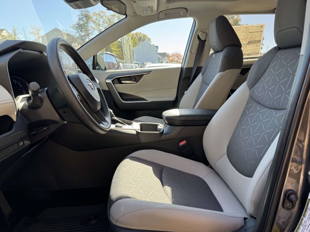 2025 Toyota RAV4 Hybrid Hybrid XLE Fredericksburg VA