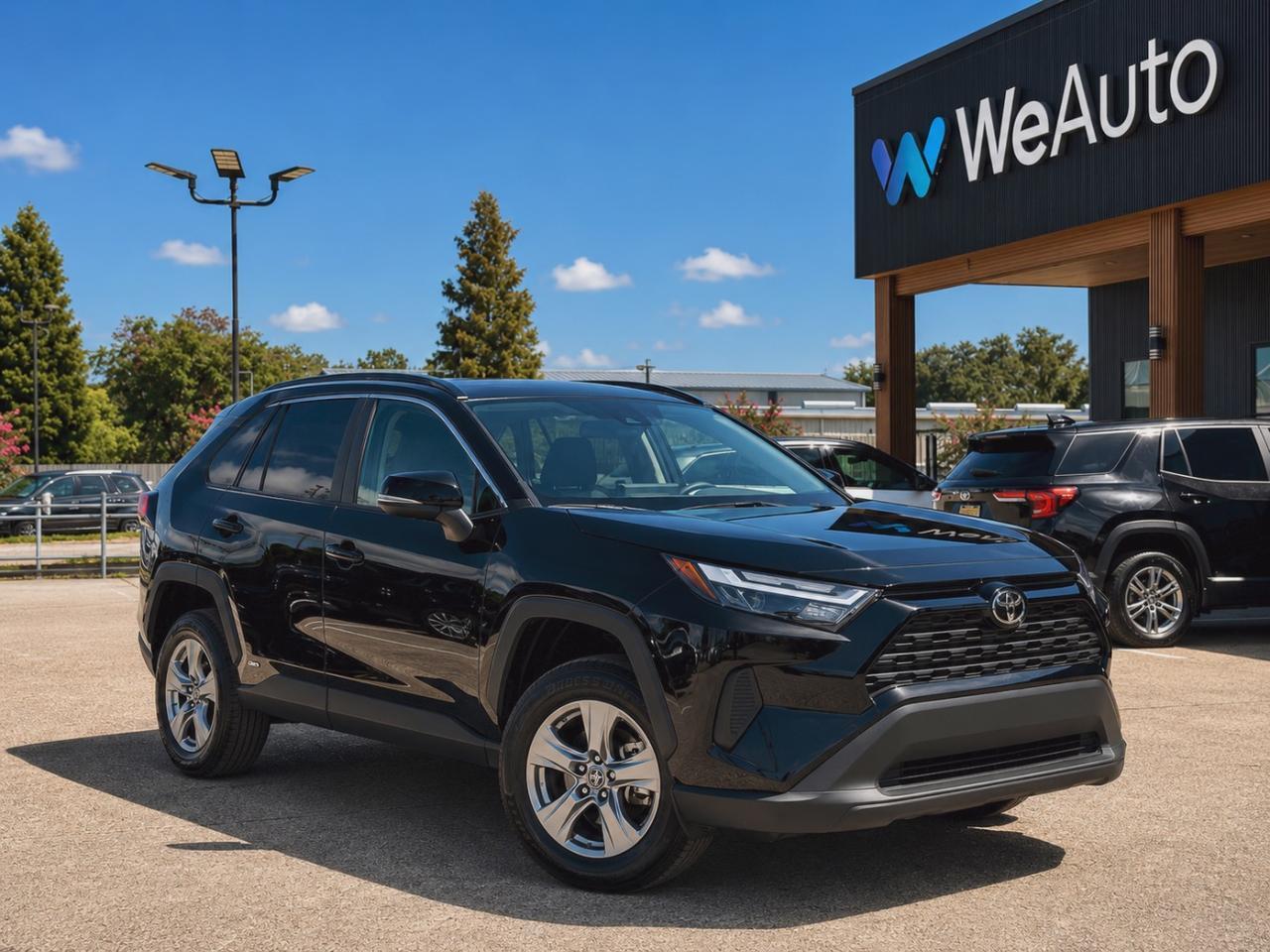 2025 Toyota RAV4 Hybrid LE