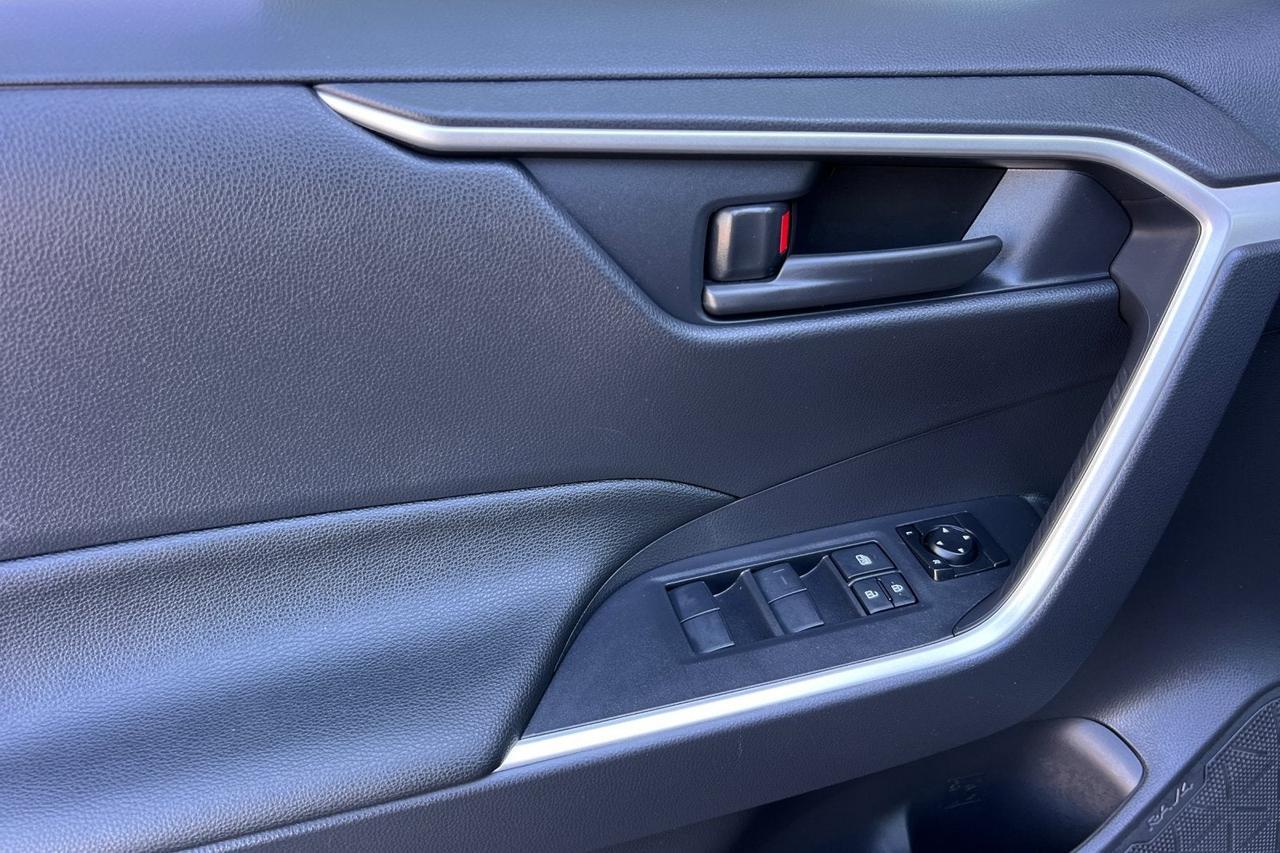 2025 Toyota RAV4 Hybrid LE Roseville CA