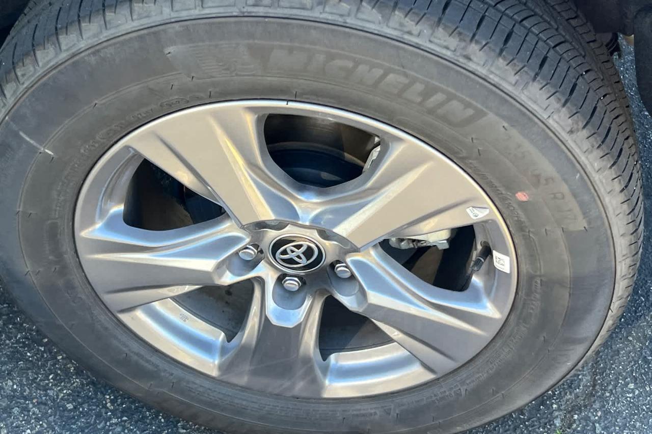 2025 Toyota RAV4 Hybrid LE Roseville CA