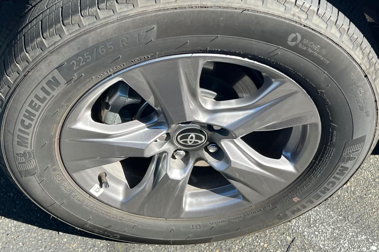 2025 Toyota RAV4 Hybrid LE Roseville CA