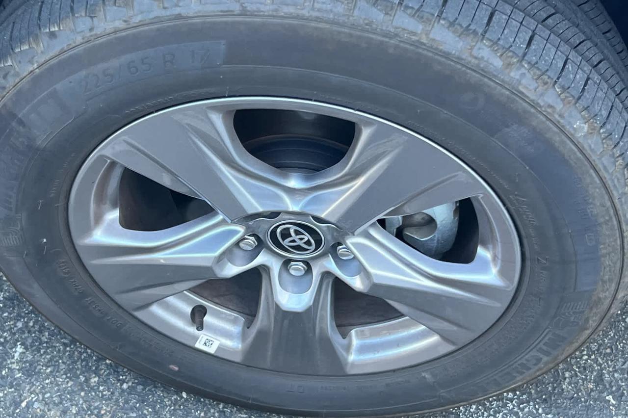 2025 Toyota RAV4 Hybrid LE Roseville CA