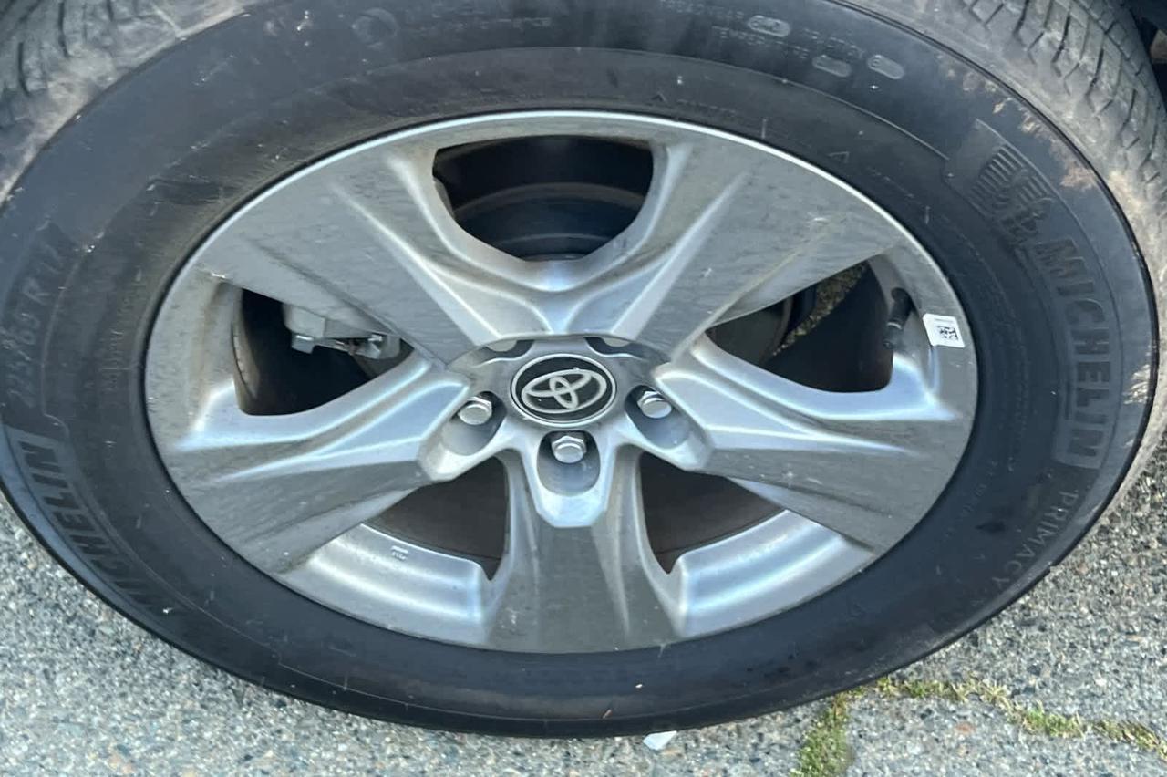 2025 Toyota RAV4 Hybrid LE Roseville CA