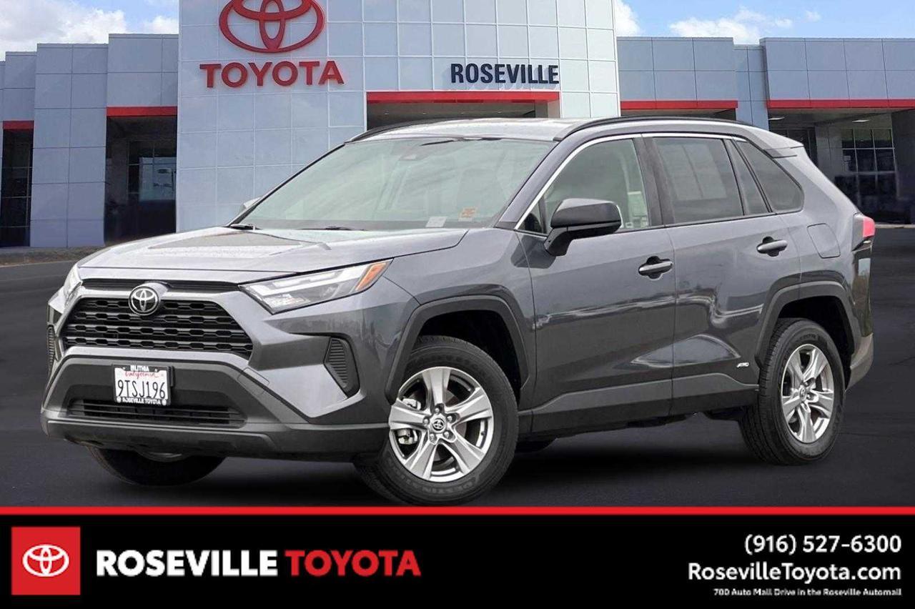 2025 Toyota RAV4 Hybrid LE