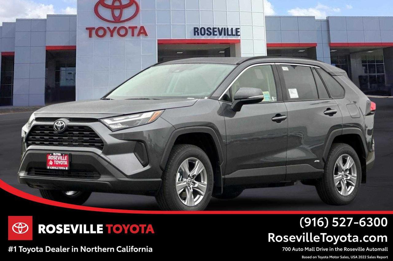 2025 Toyota RAV4 Hybrid LE