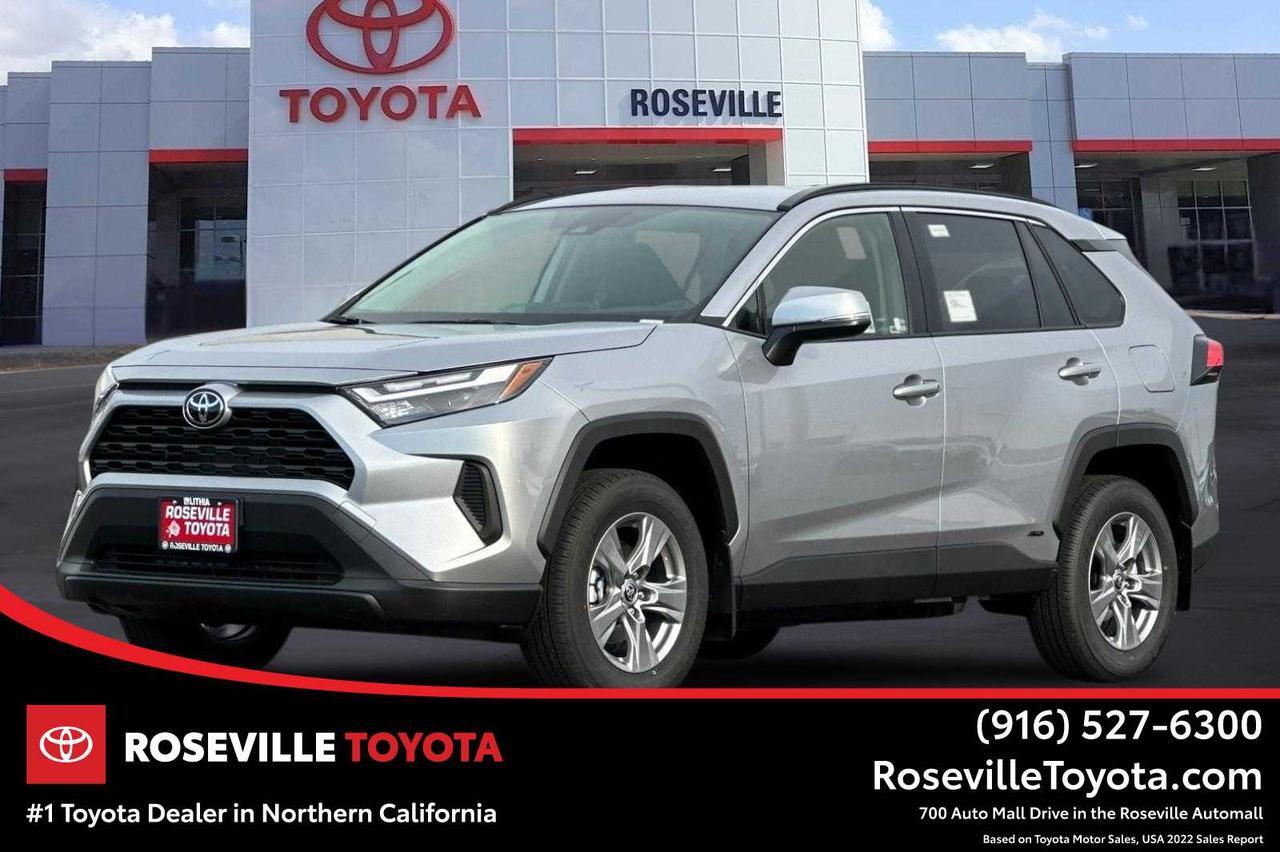 2025 Toyota RAV4 Hybrid LE