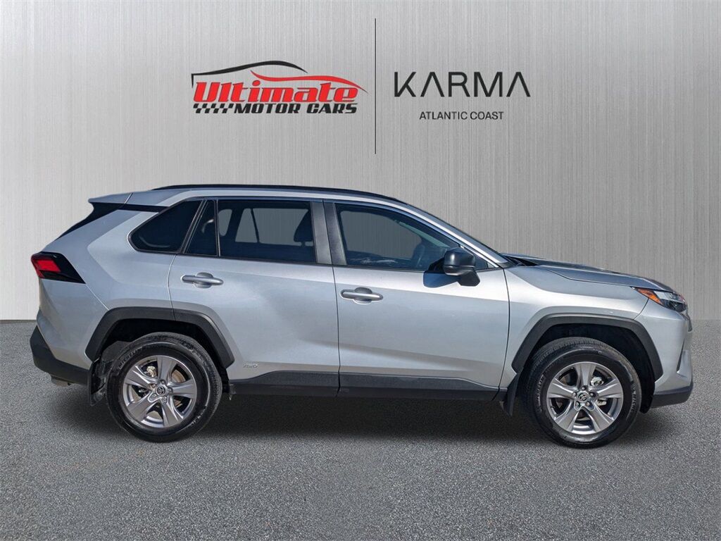 2025 Toyota RAV4 Hybrid LE