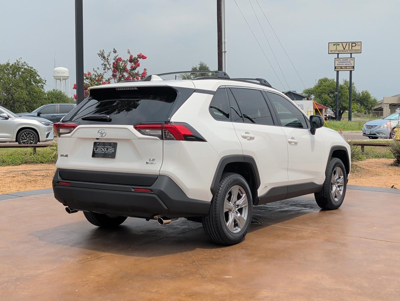 2025 Toyota RAV4 Hybrid LE