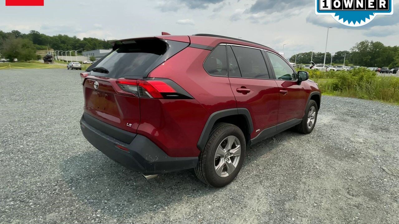 2025 Toyota RAV4 Hybrid LE White River Junction VT