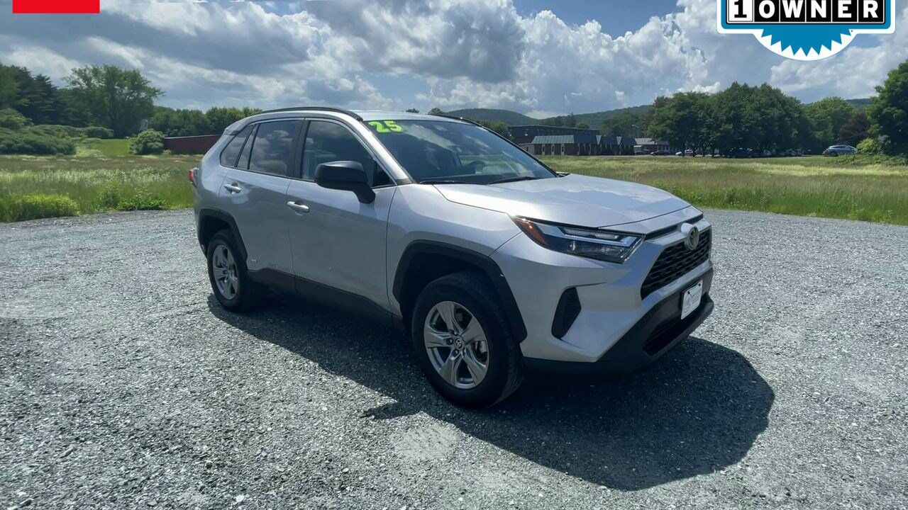 2025 Toyota RAV4 Hybrid LE White River Junction VT