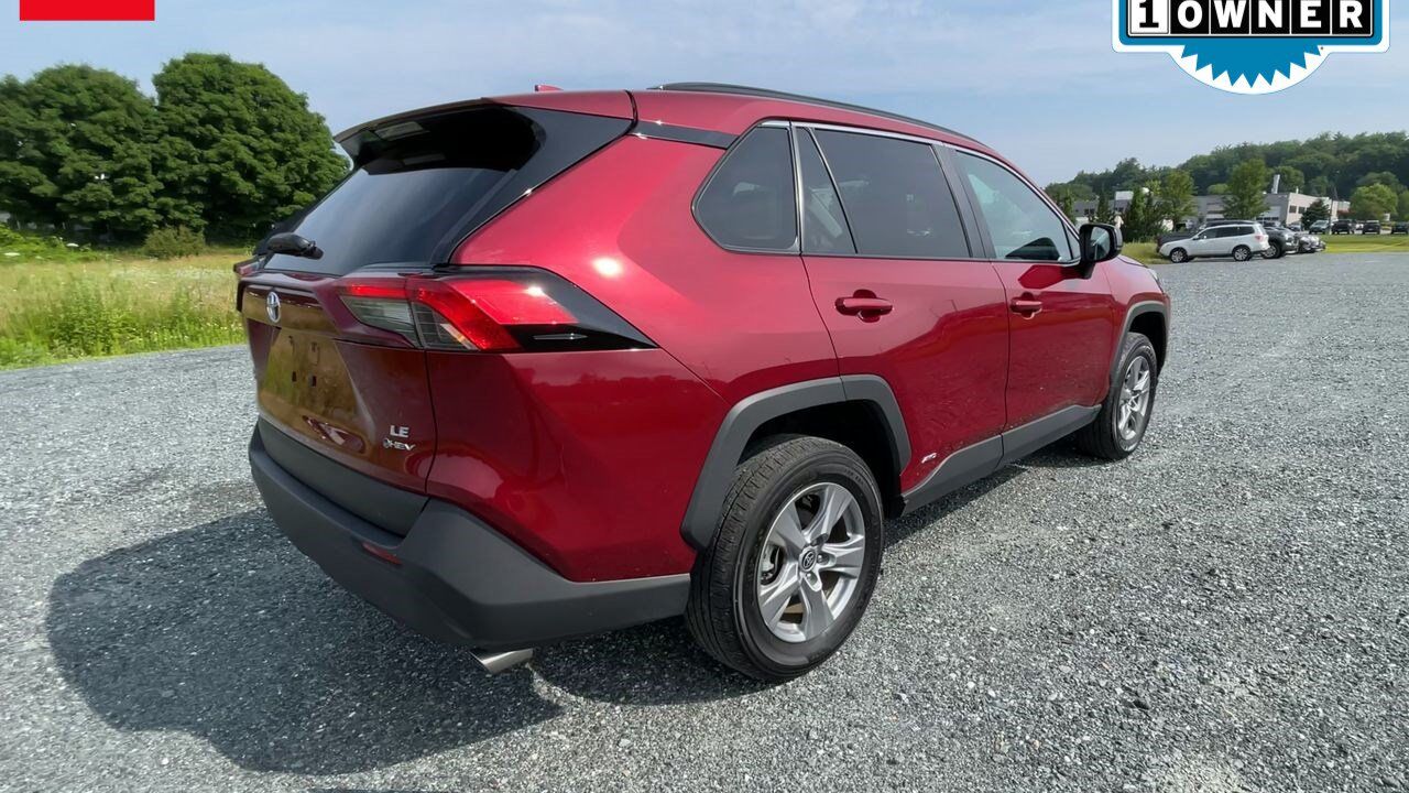 2025 Toyota RAV4 Hybrid LE White River Junction VT