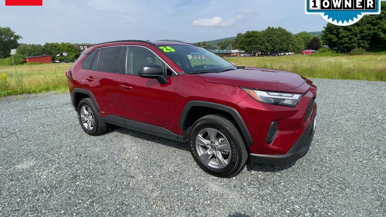 2025 Toyota RAV4 Hybrid LE White River Junction VT