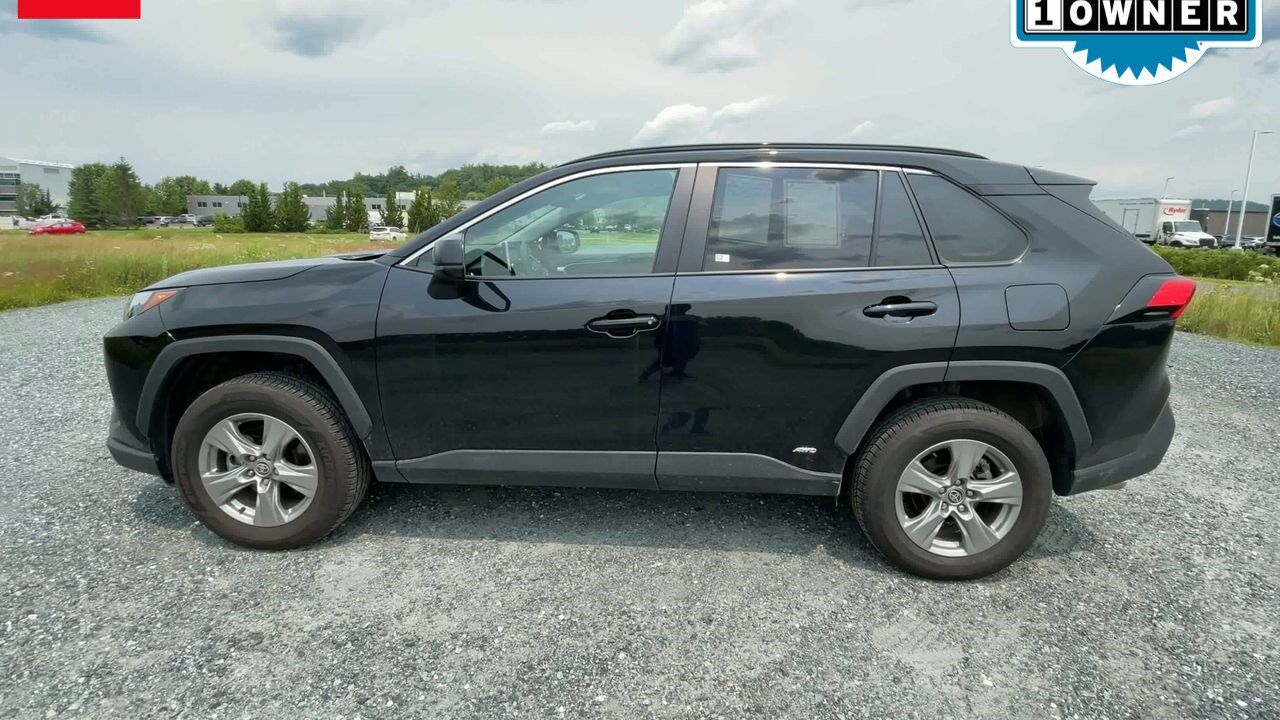 2025 Toyota RAV4 Hybrid LE White River Junction VT
