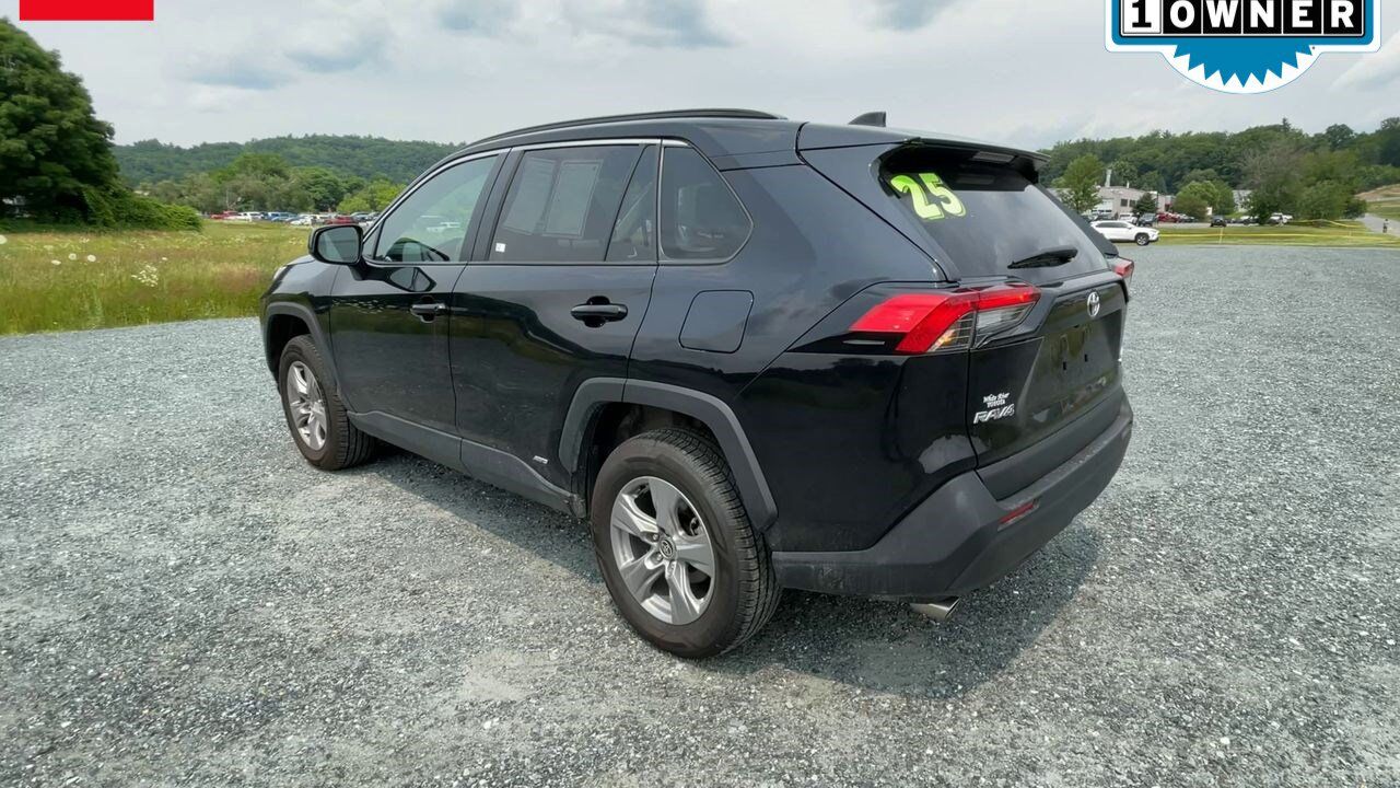 2025 Toyota RAV4 Hybrid LE White River Junction VT