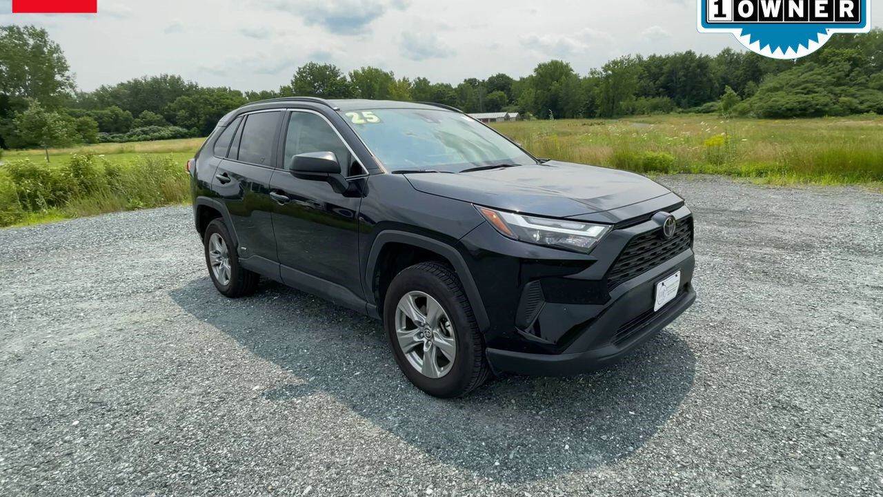 2025 Toyota RAV4 Hybrid LE White River Junction VT