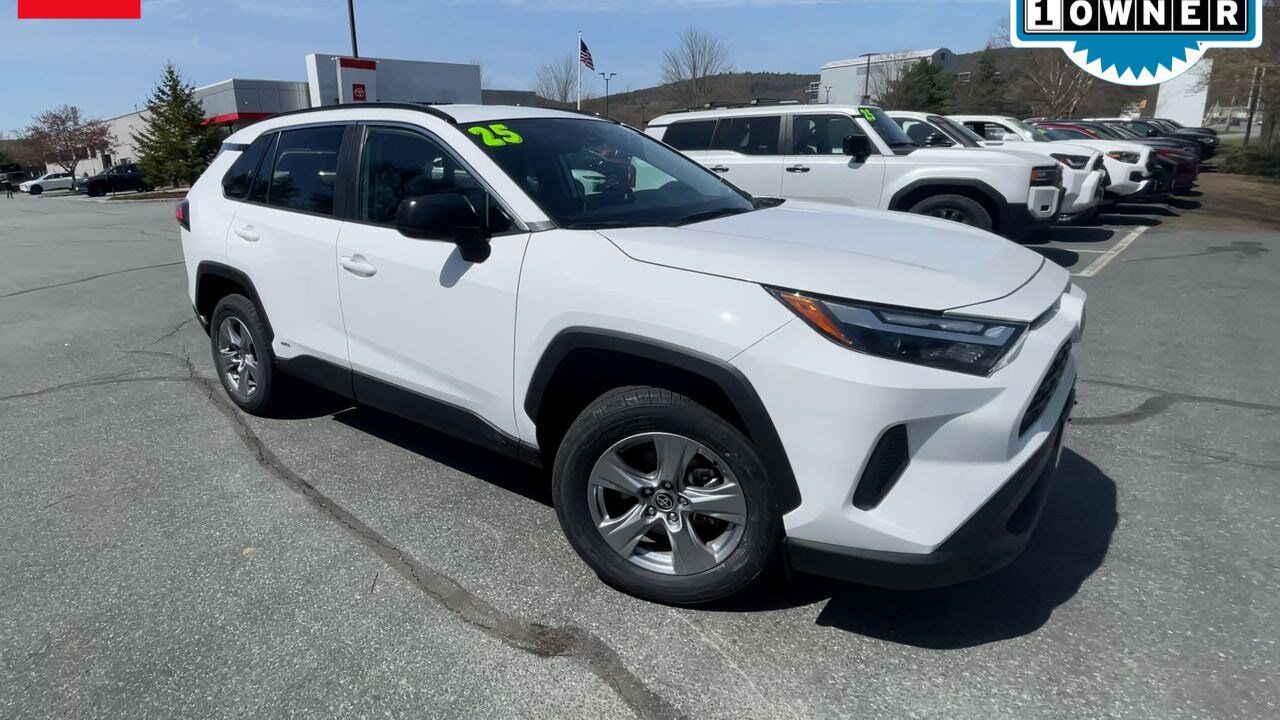 2025 Toyota RAV4 Hybrid LE White River Junction VT