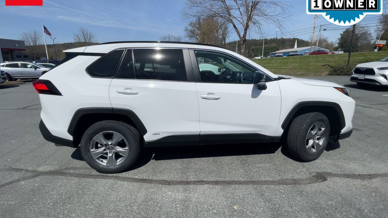 2025 Toyota RAV4 Hybrid LE White River Junction VT
