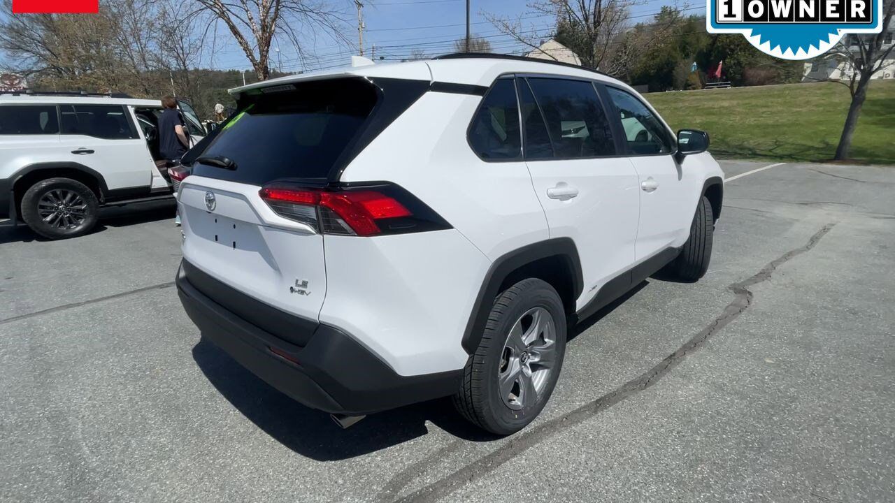 2025 Toyota RAV4 Hybrid LE White River Junction VT