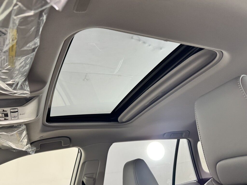 2025 Toyota RAV4 Hybrid Limited AWD Maumee OH