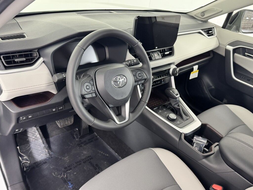 2025 Toyota RAV4 Hybrid Limited AWD Maumee OH